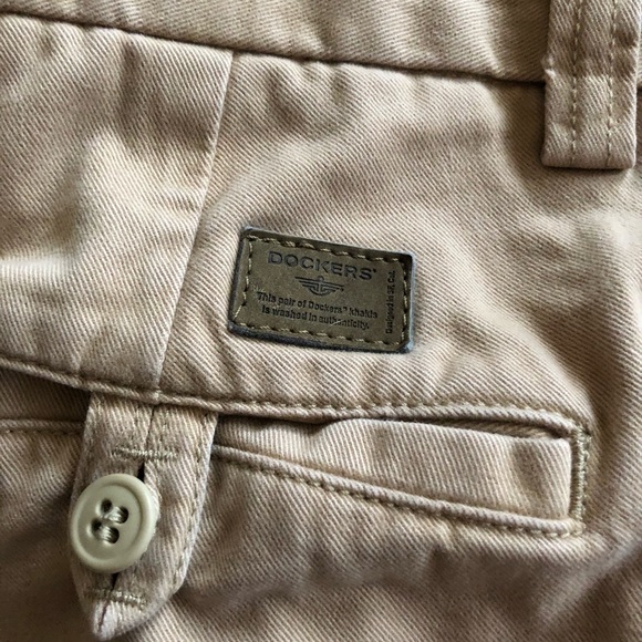 Dockers khakis - Picture 2 of 4
